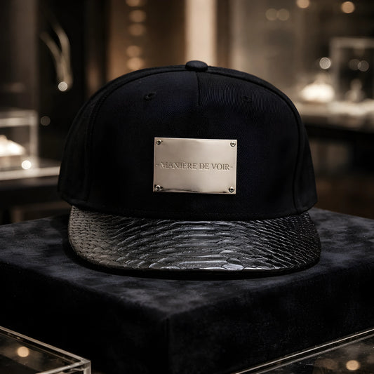 Manière De Voir Metal Plaque Cap